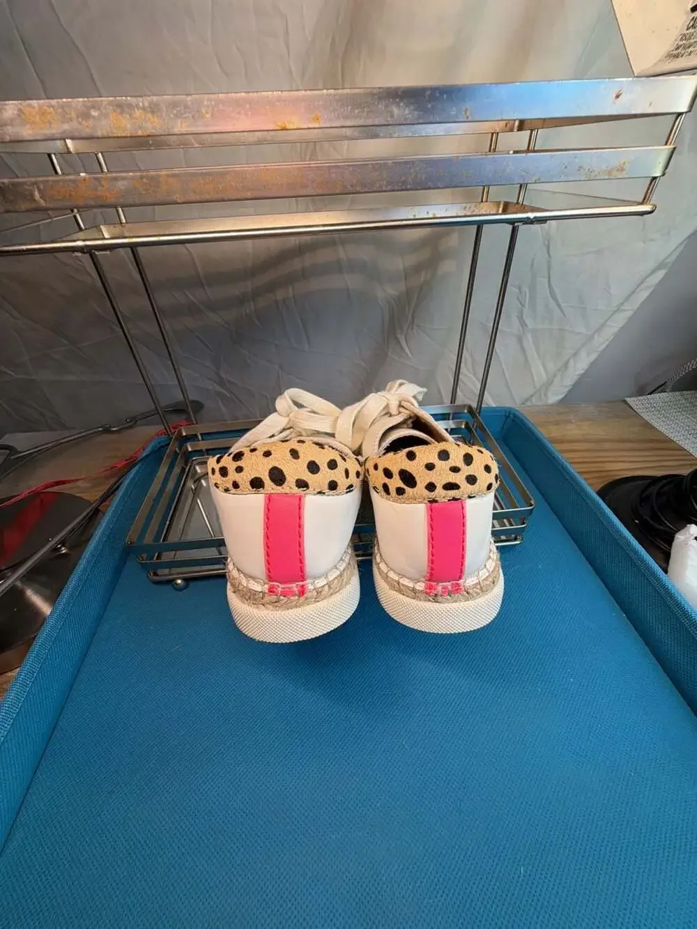 Dolce Vita Morris  Size 7 Off White Espadrille Animal Print Detail Sneakers